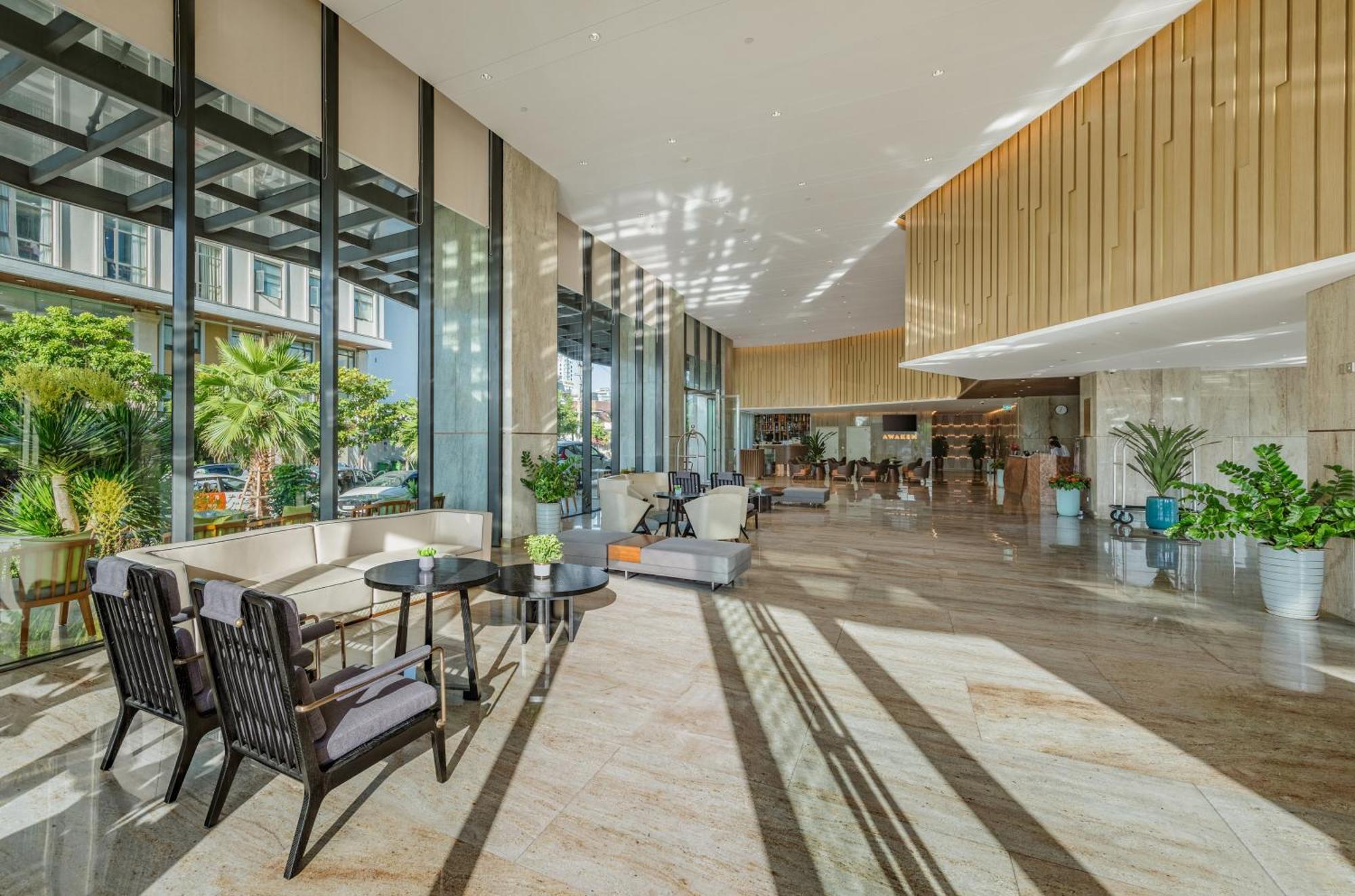 Awaken Da Nang Hotel ภายนอก รูปภาพ