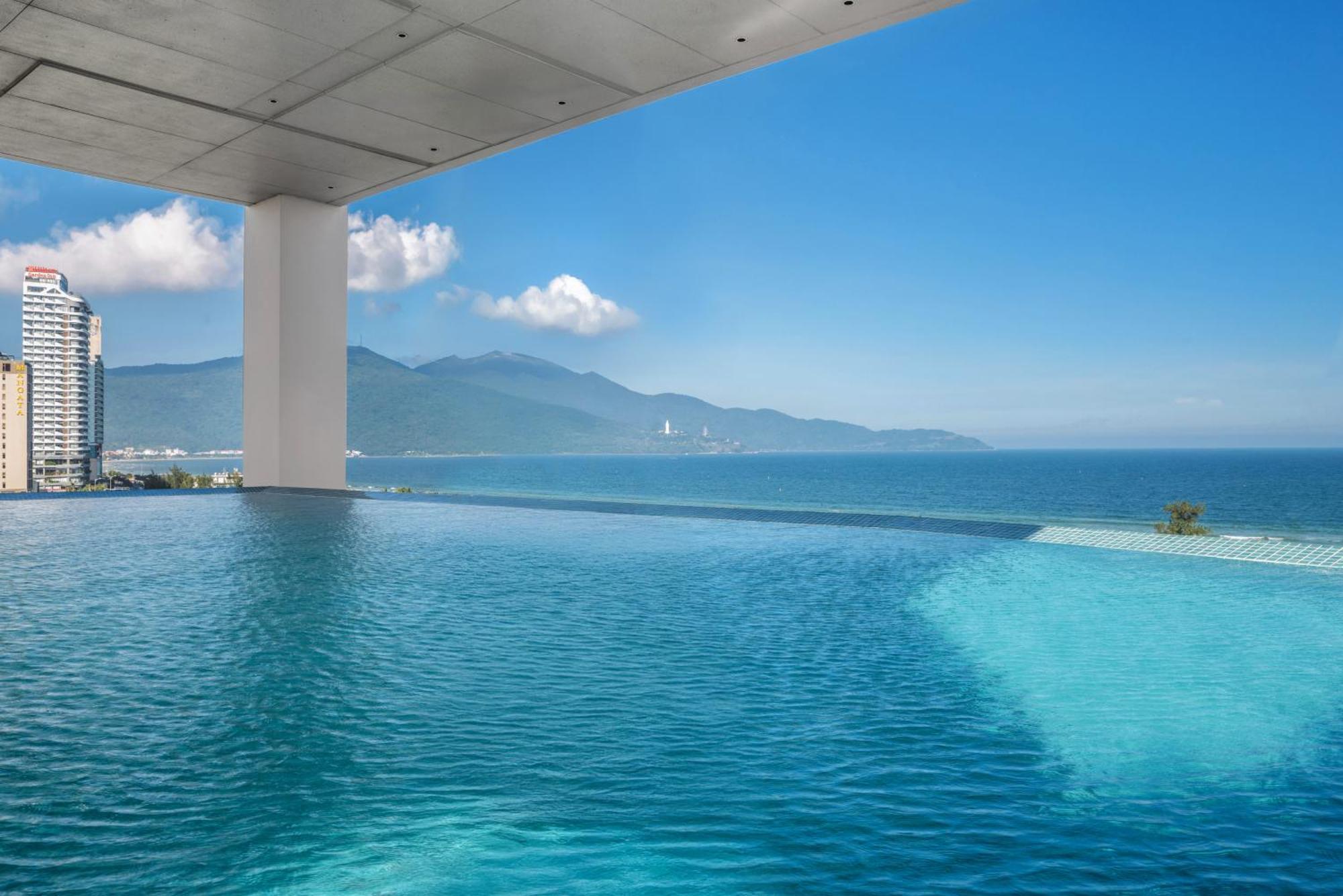 Awaken Da Nang Hotel ภายนอก รูปภาพ